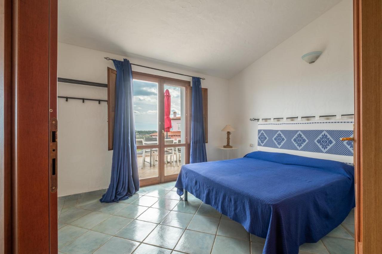 Oleandri Rossi Villa Tanaunella Exterior foto
