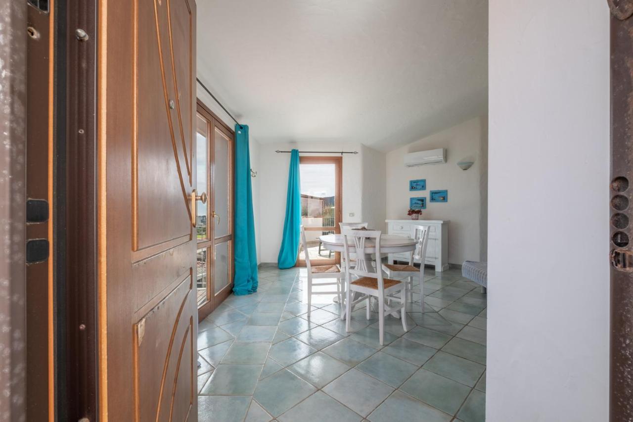 Oleandri Rossi Villa Tanaunella Exterior foto
